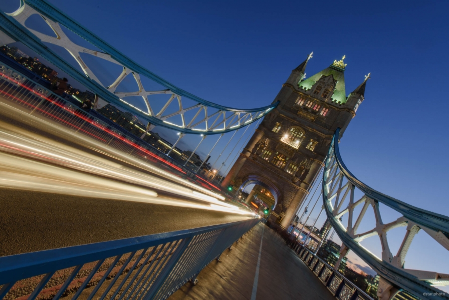 Tower Bridge traffic lights